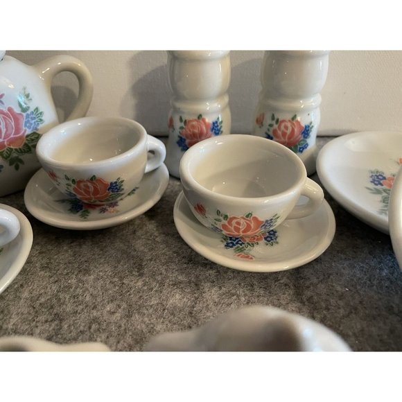 Childrens Miniture Tea set 19 pcs. plus 4 Napkin Rings Pink Flowers #607 - Picture 3 of 6